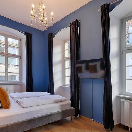 Homie Stay Am Marktplatz - Wohnen Im Historischen Balthasar-Neumann-Apartment Würzburg Dış mekan fotoğraf